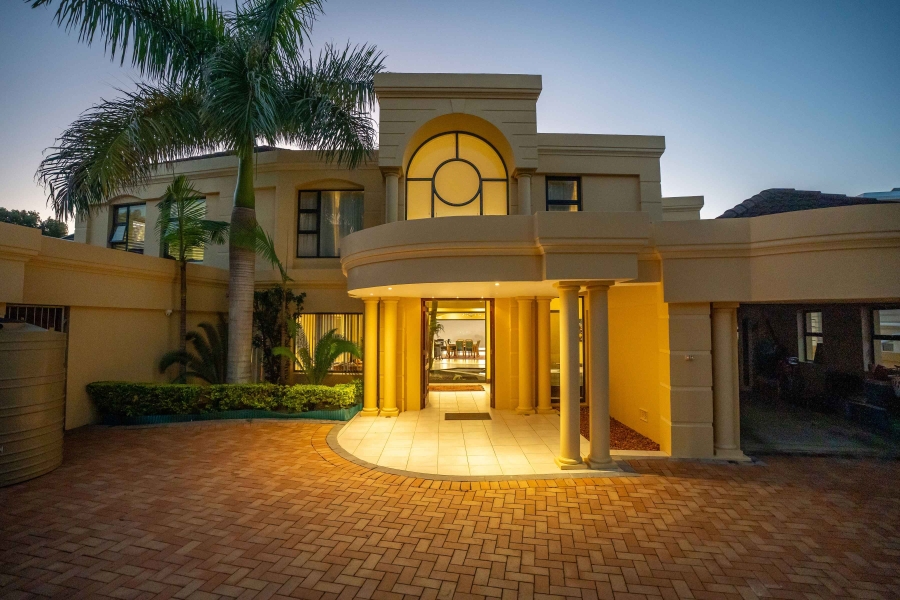 5 Bedroom Property for Sale in Nahoon Beach Eastern Cape
